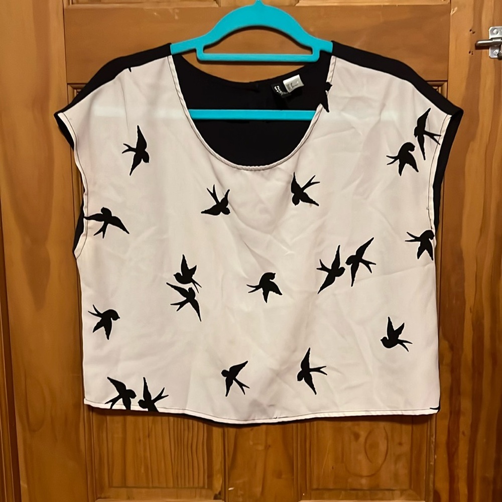 Women’s dressy top